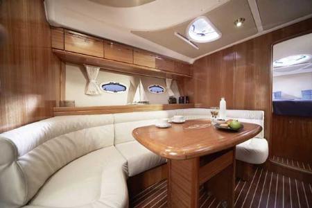 4aa49b61-3cad-4435-8d22-a0961cc012ca_B37_salon-4_01.jpg