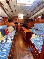 Hallberg Rassy 382