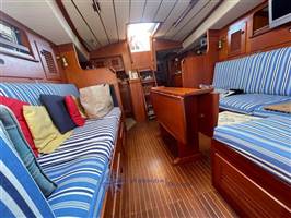 Hallberg Rassy 382